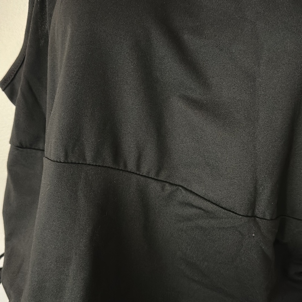 One Shoulder Drawstring Side Crop Top - Picture 6 of 8